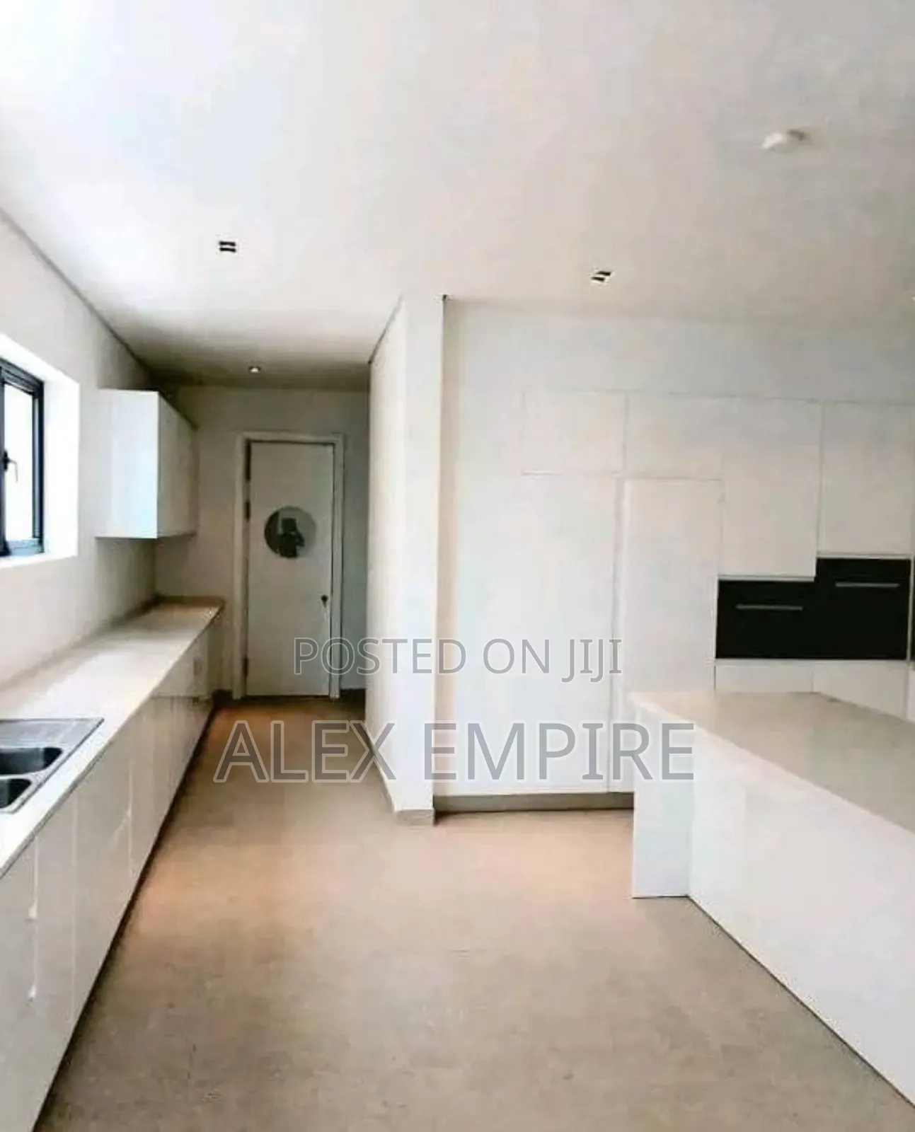 6bdrm Duplex in Banana Island for sale