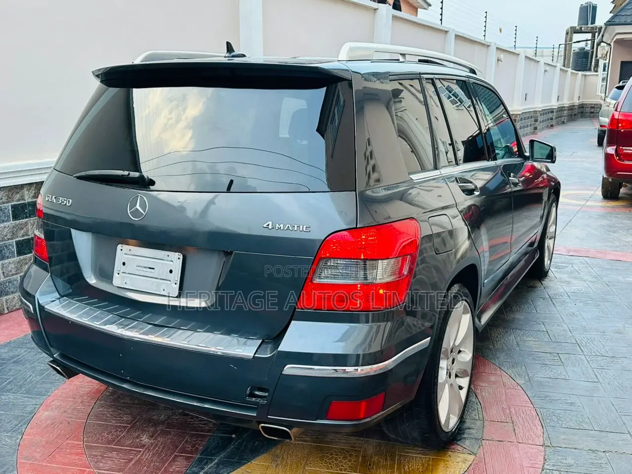 Mercedes-Benz GLK-Class 2010 Gray