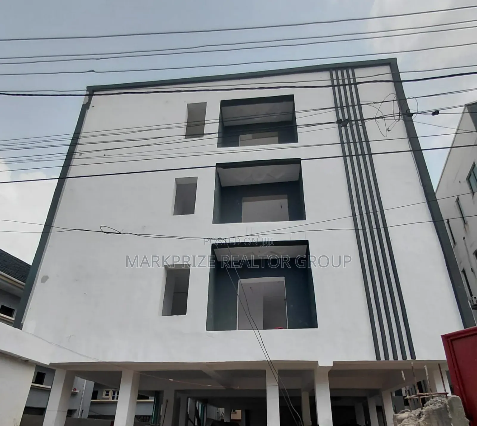 2bdrm Apartment in Ologolo Lekki Lagos for sale
