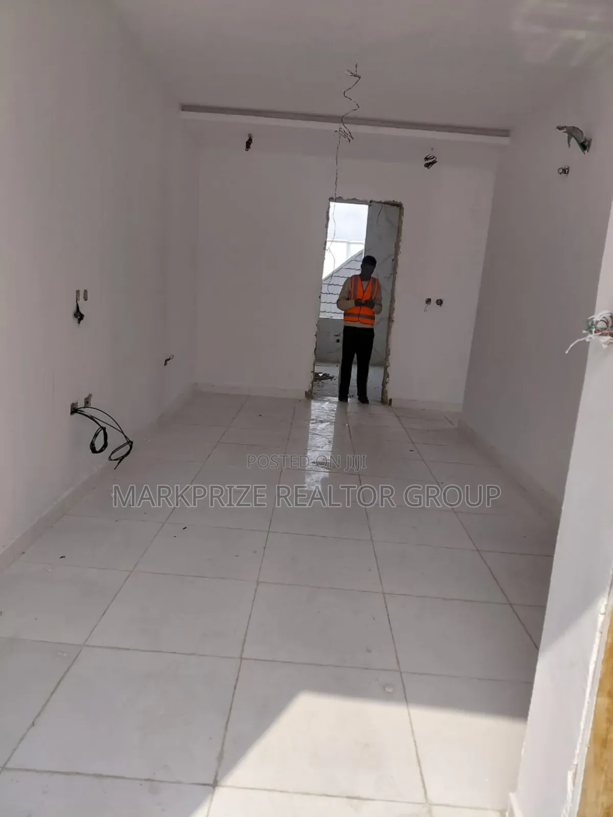 2bdrm Apartment in Ologolo Lekki Lagos for sale