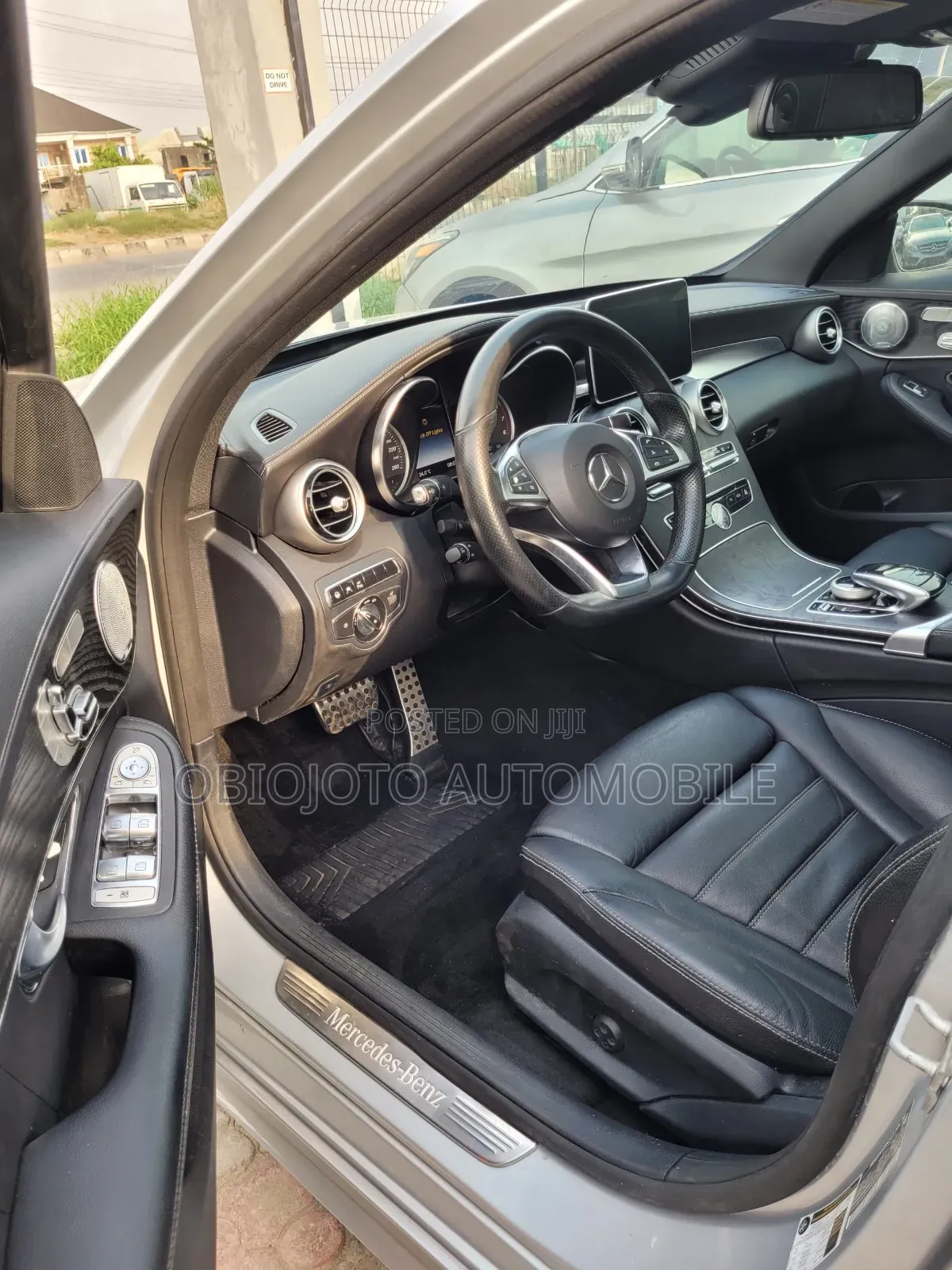 Mercedes-Benz C400 4Matic AWD Sedan (3.0L V6 7A) 2015 Silver