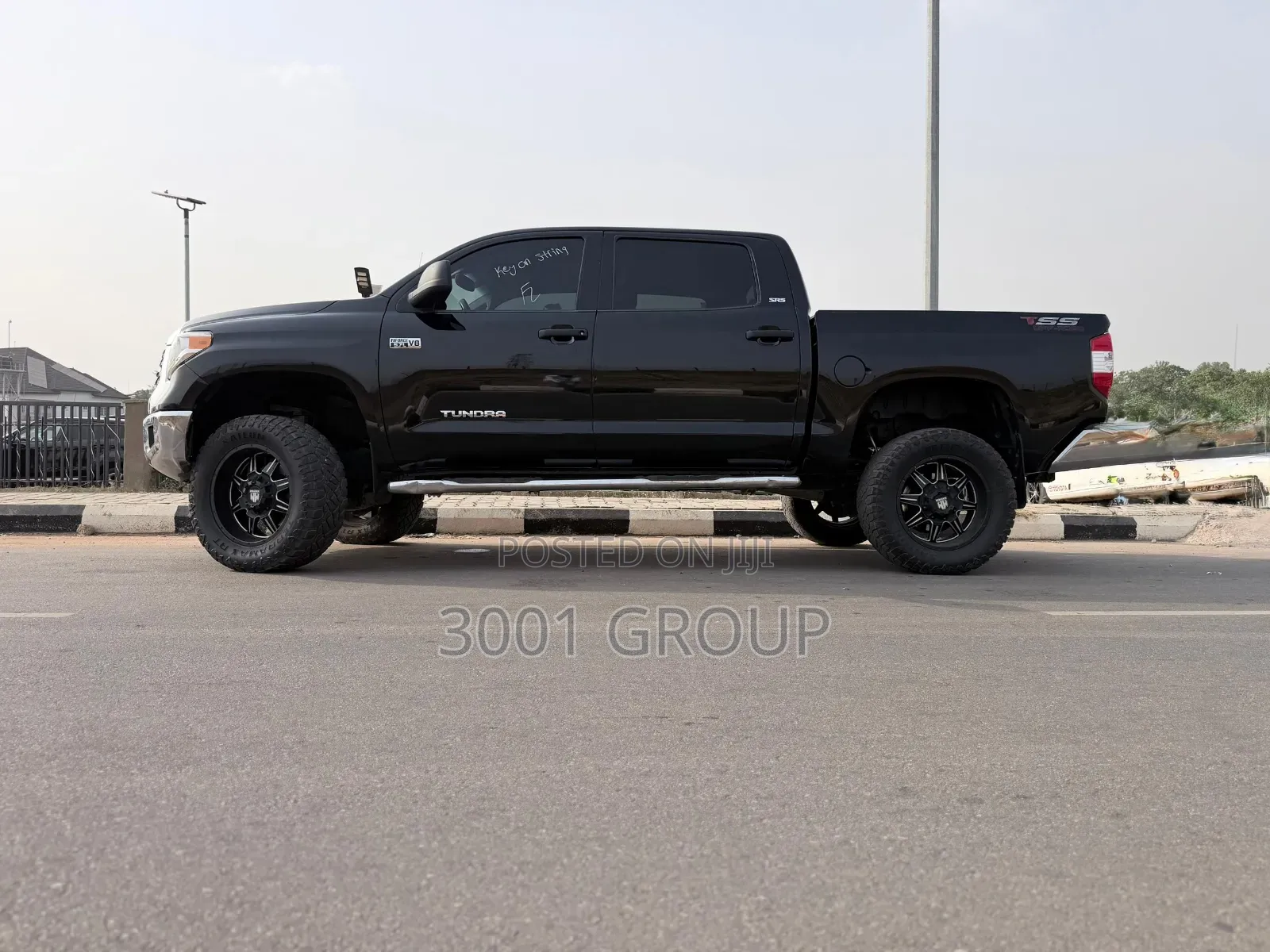 Toyota Tundra 2017 Black