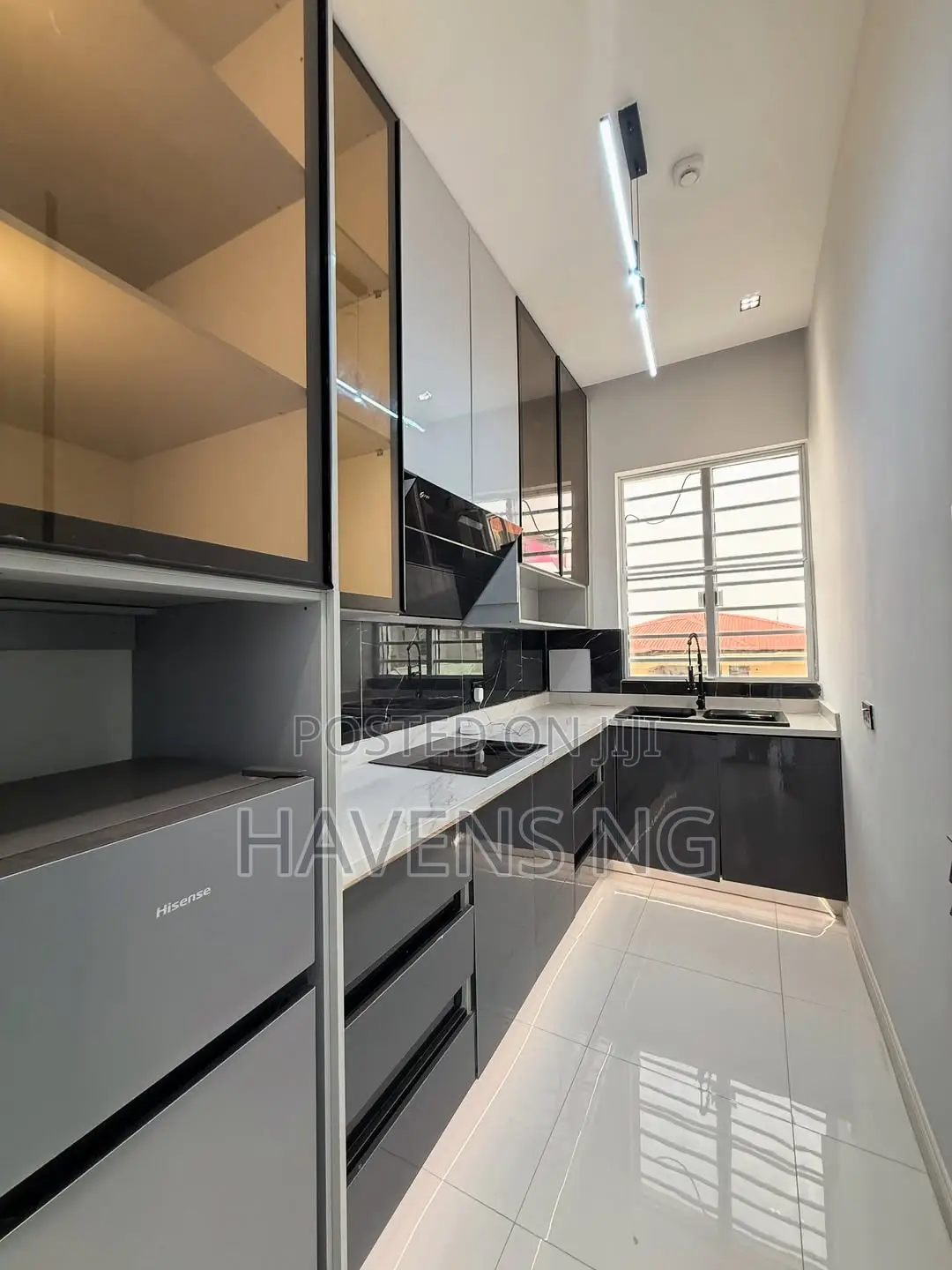 5bdrm Duplex in Lekki Phase 1 for sale
