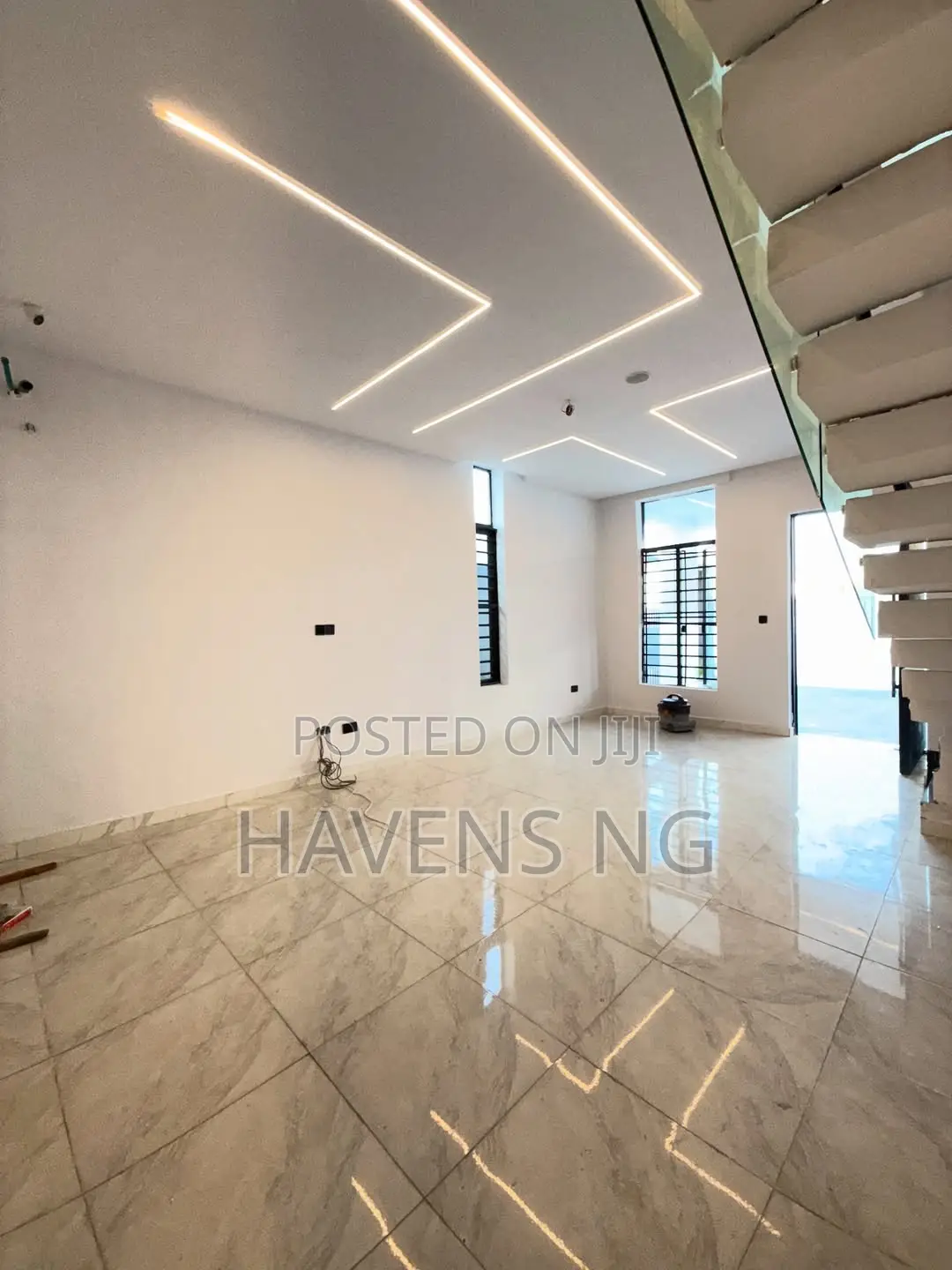 4bdrm Duplex in Lekki Phase 2 for sale