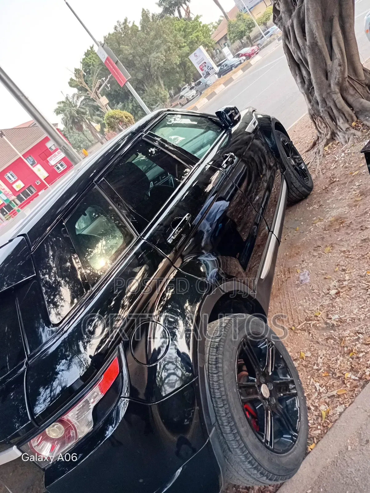Land Rover Range Rover 2010 Black