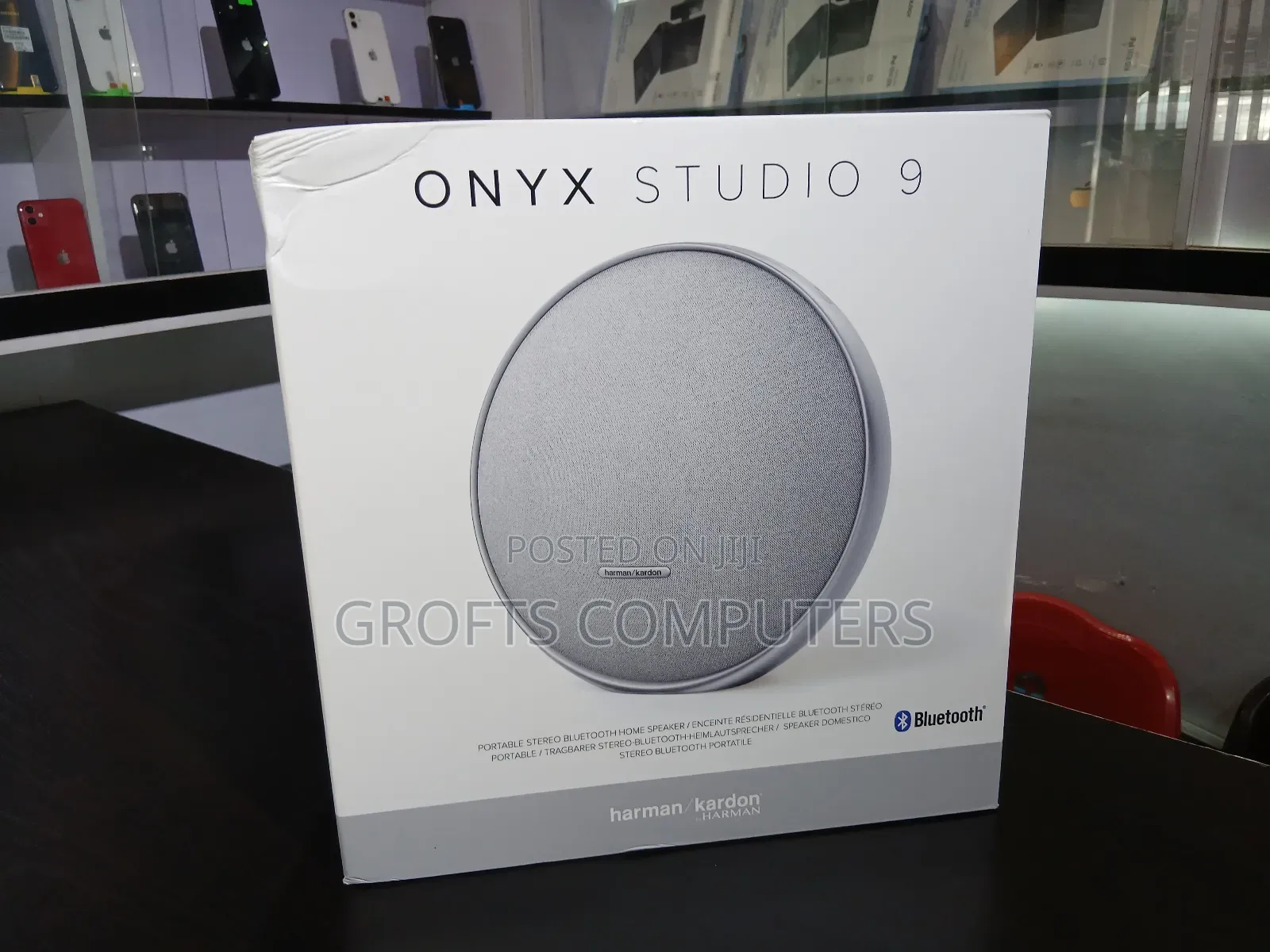 Onyx Studio 9