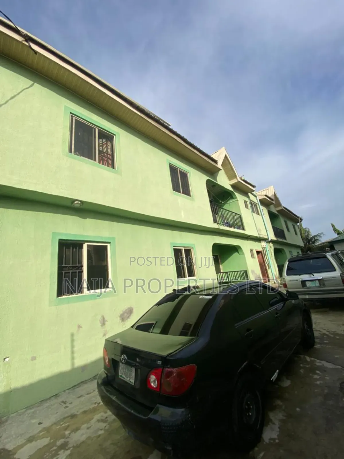 3bdrm Block of Flats in Lakowe for sale