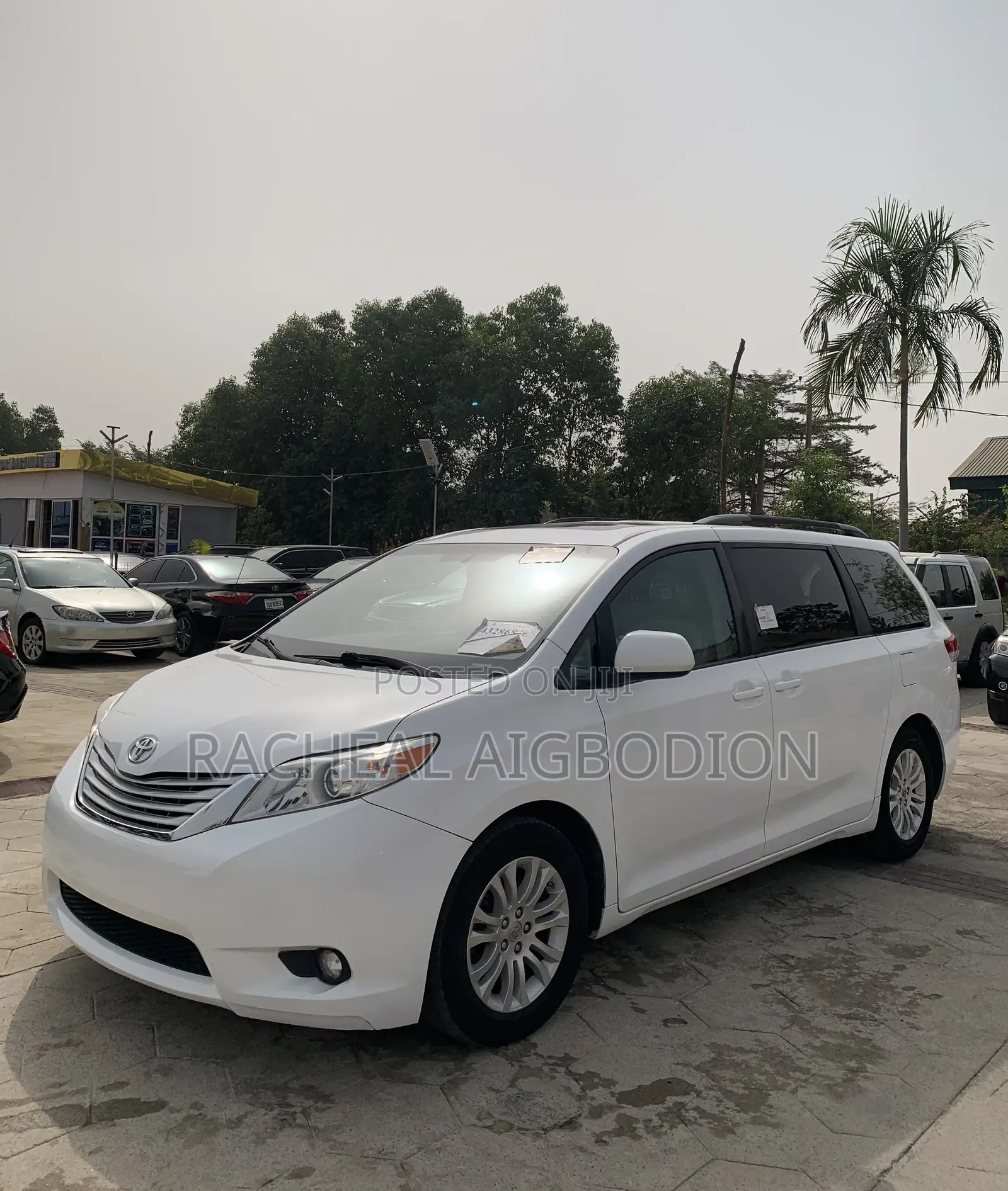 Toyota Sienna 2012 White