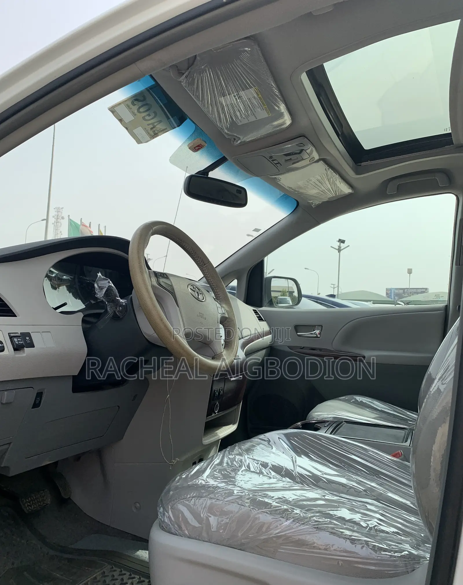 Toyota Sienna 2012 White