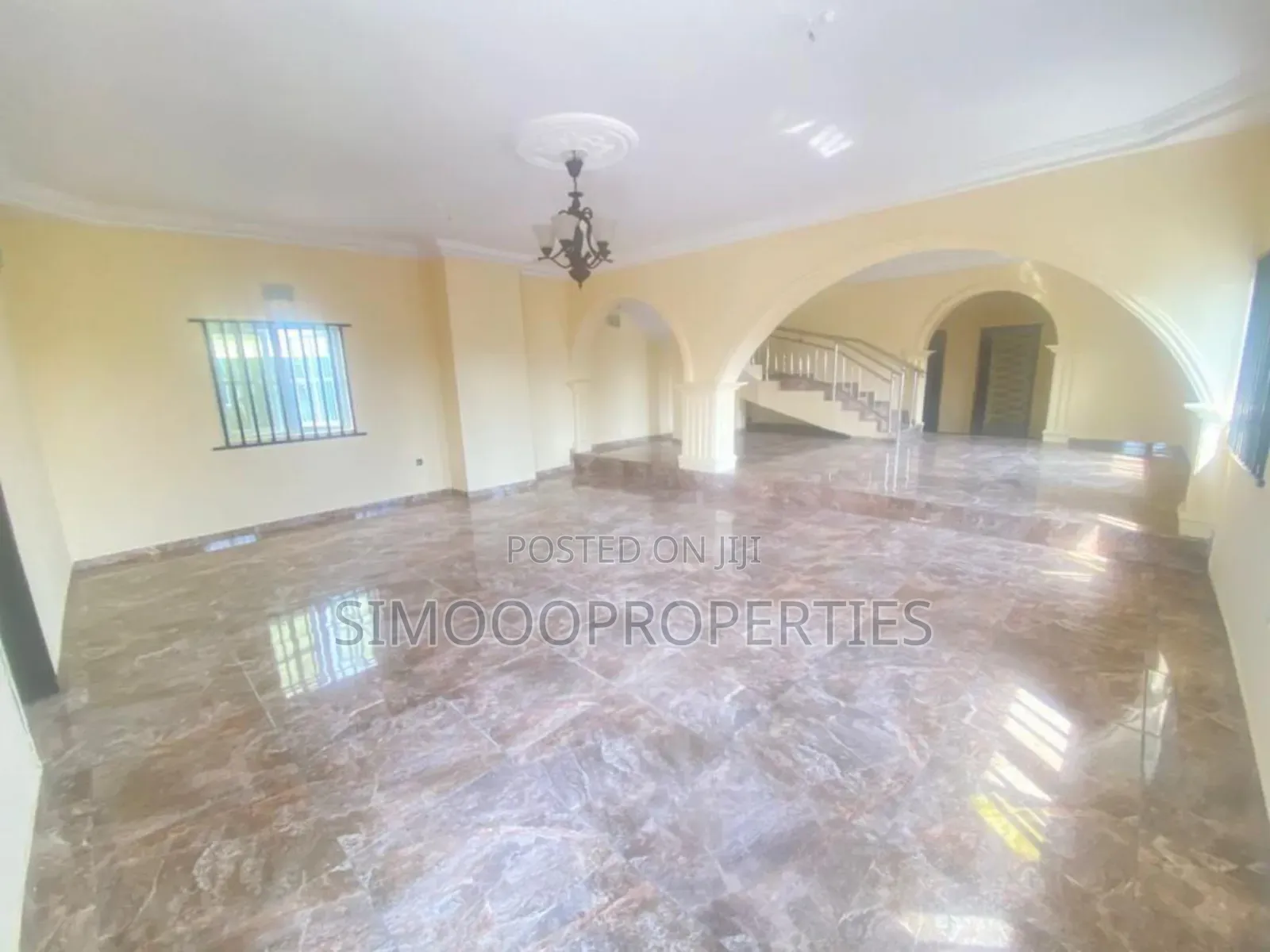 5bdrm Duplex in Beachwood, Bogije for rent