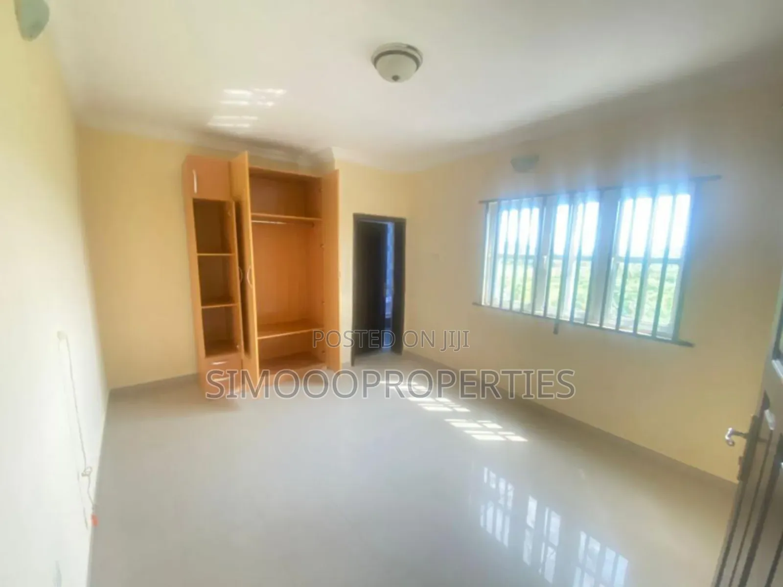 5bdrm Duplex in Beachwood, Bogije for rent