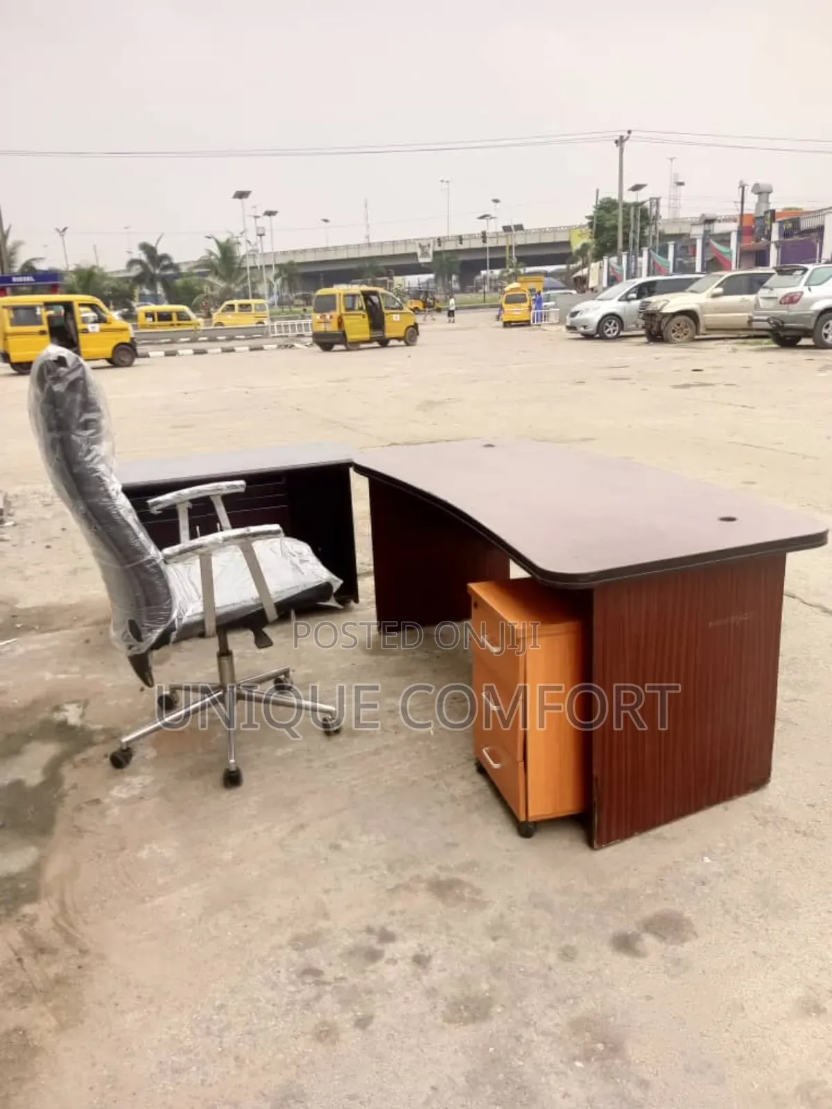 Executive Office Table With Extension, Drawer and Executive Chair