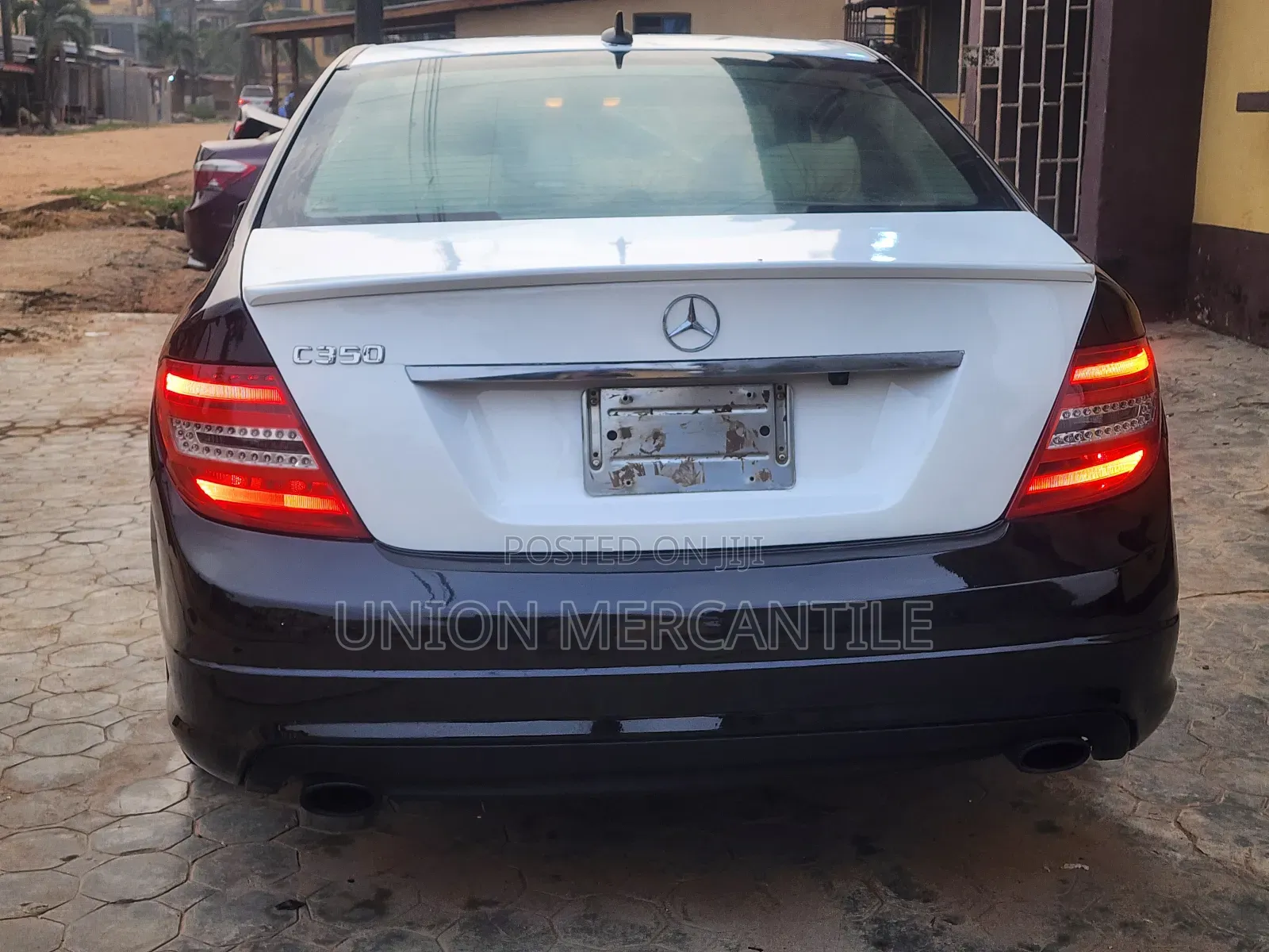 Mercedes-Benz C300 Luxury 4Matic Sedan AWD (3.0L 6cyl 7A) 2010 Black