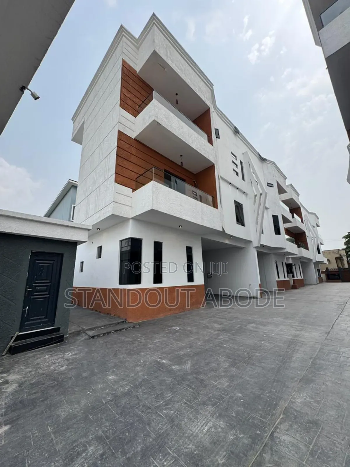 4bdrm Duplex in In A Secure Location, Osapa london for sale