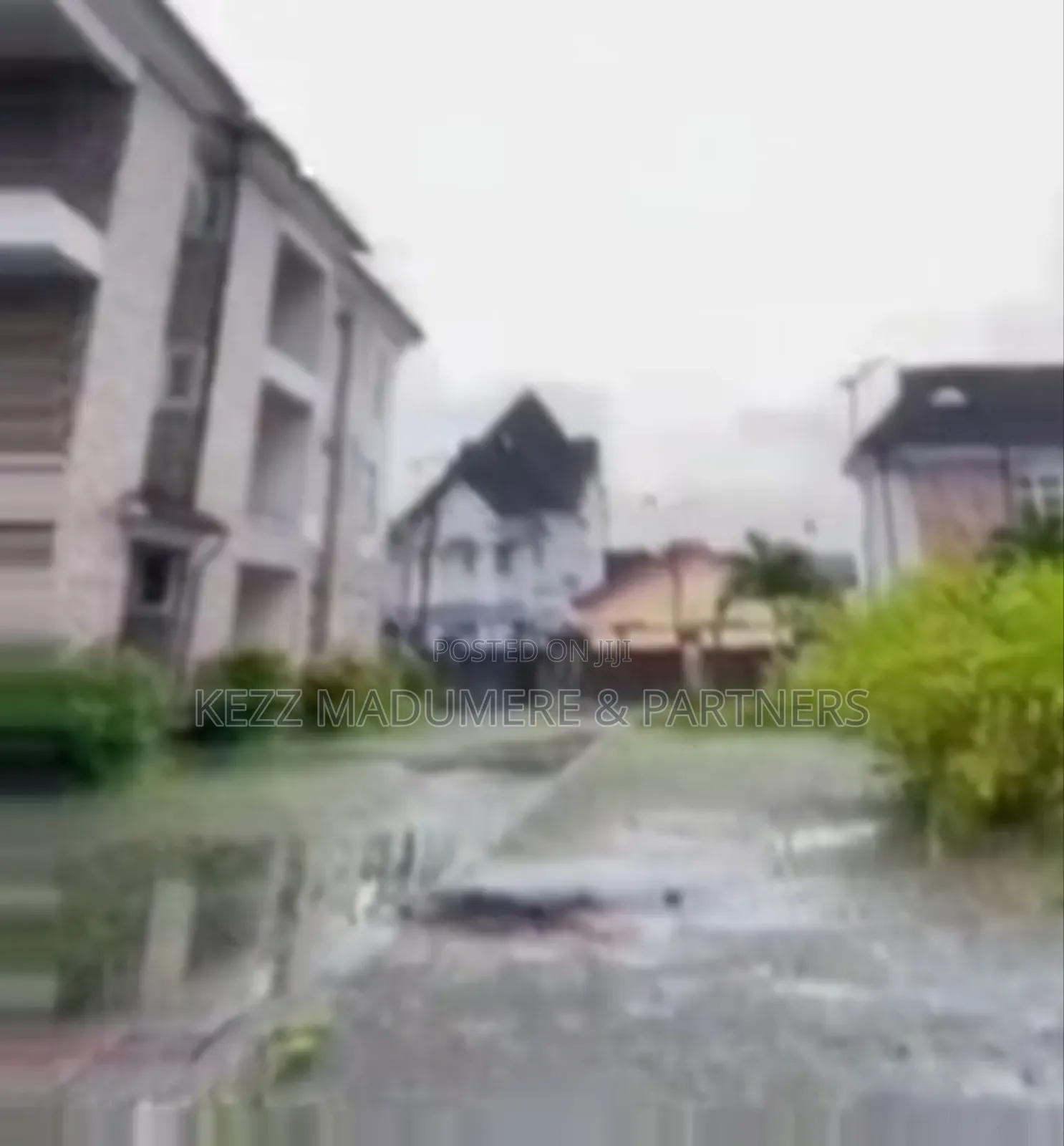 20bdrm Block of Flats in Dr Peter Odili , for sale