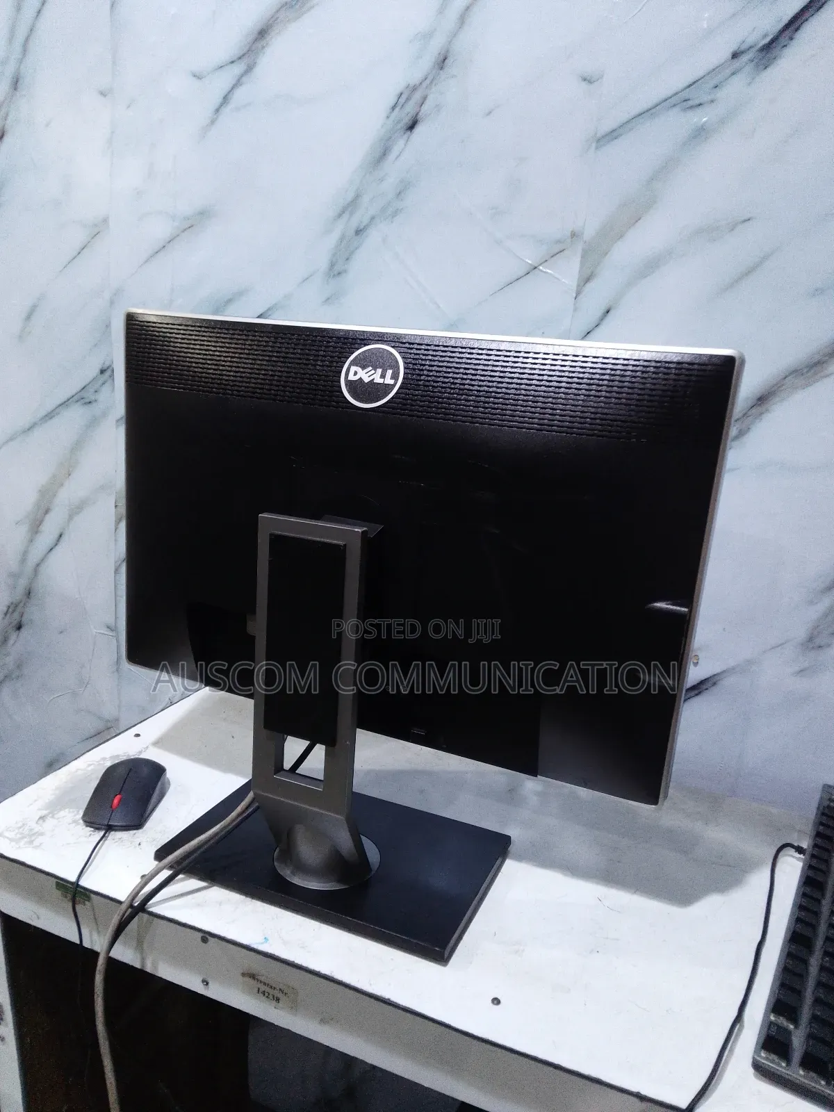 Dell Ultra Sharp 24 Inches FHD 1920*1080 Ips Panel 16:9 Ratio