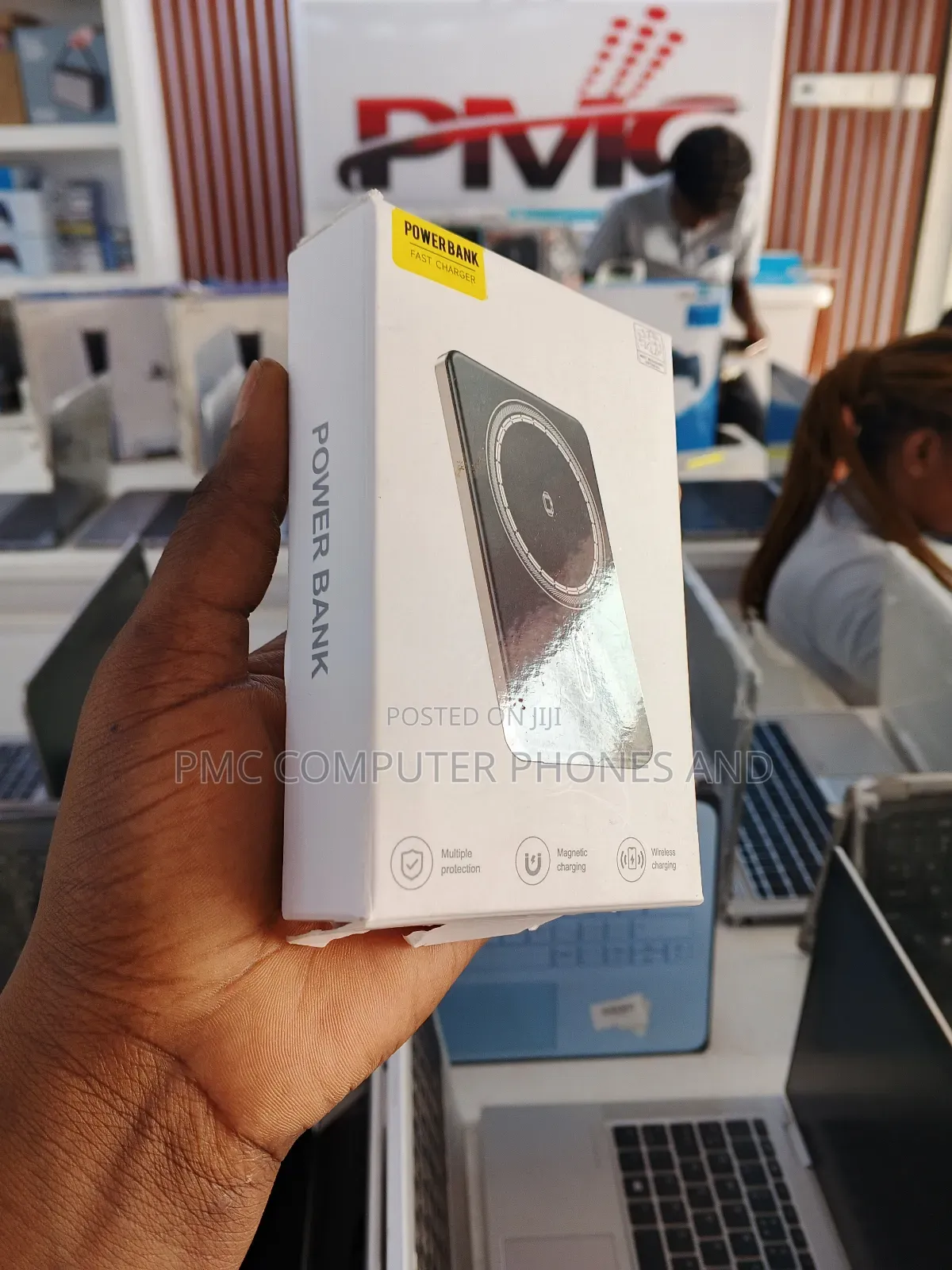 Digital Magnetic Powerbank