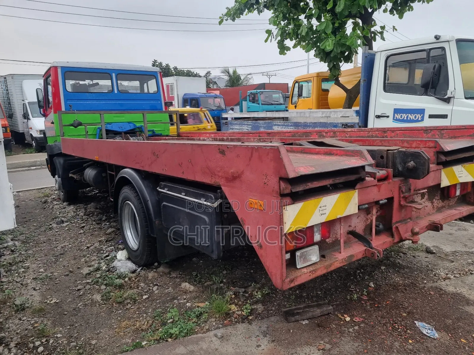 Mercedes Benz 814 Flat Bed Truck