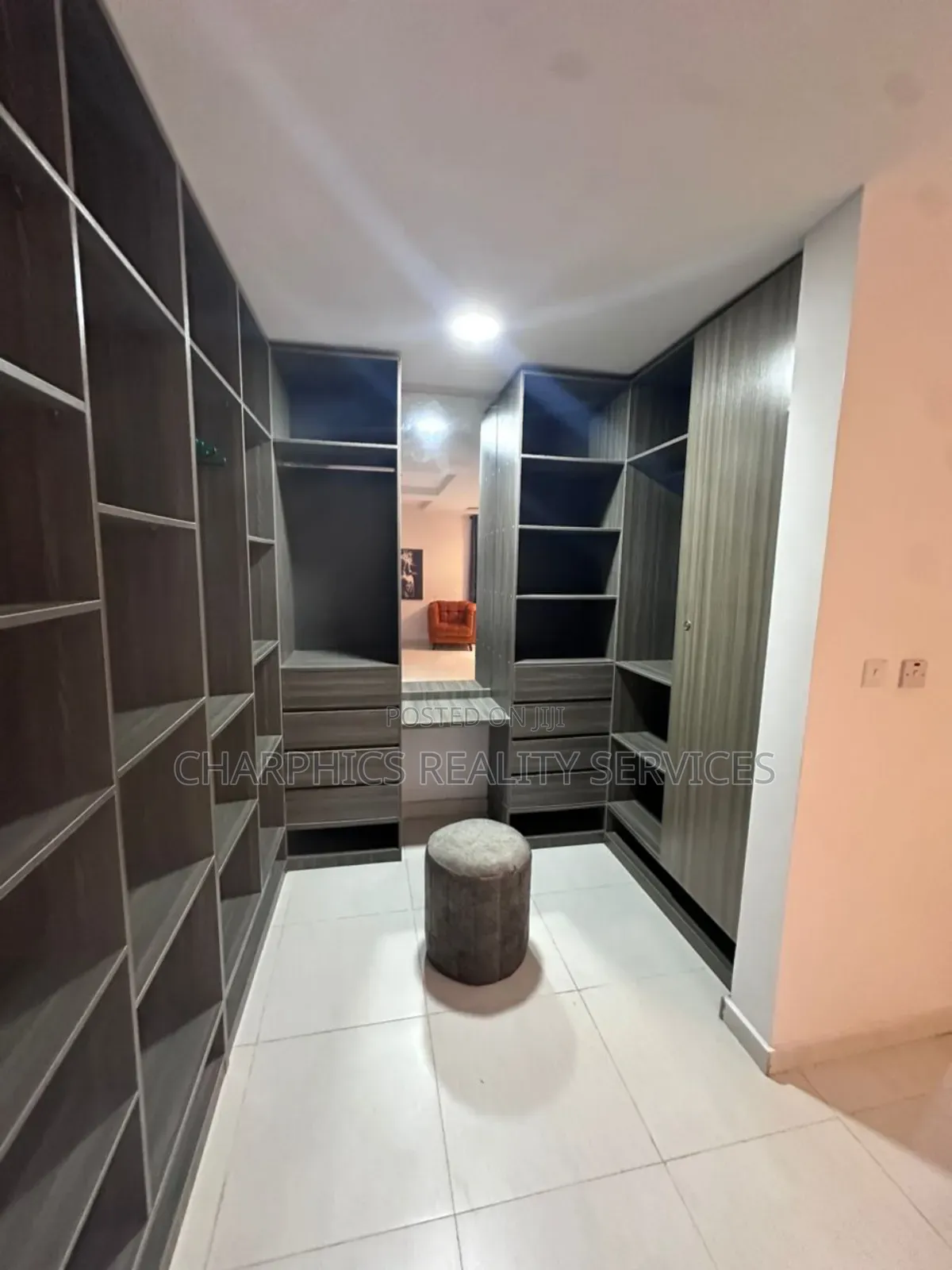 Furnished 3bdrm Apartment in Ologolo for rent
