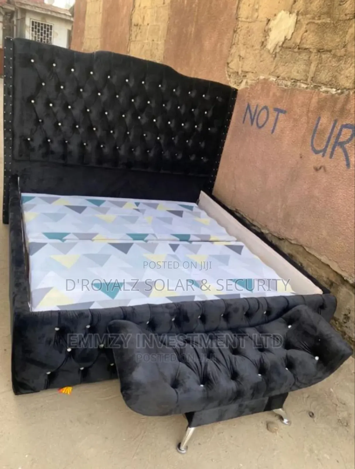 6×6 Luxury Upholstered Bed Frame With Foot Rest