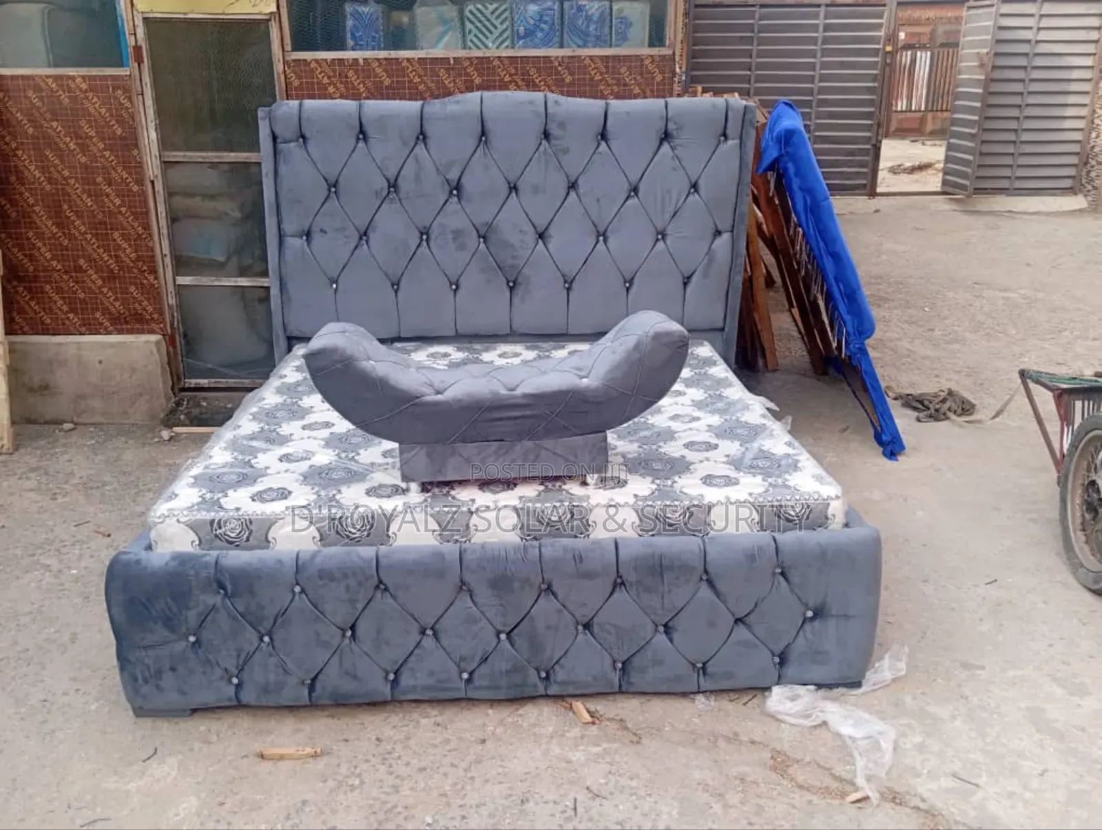 6×6 Luxury Upholstered Bed Frame With Foot Rest