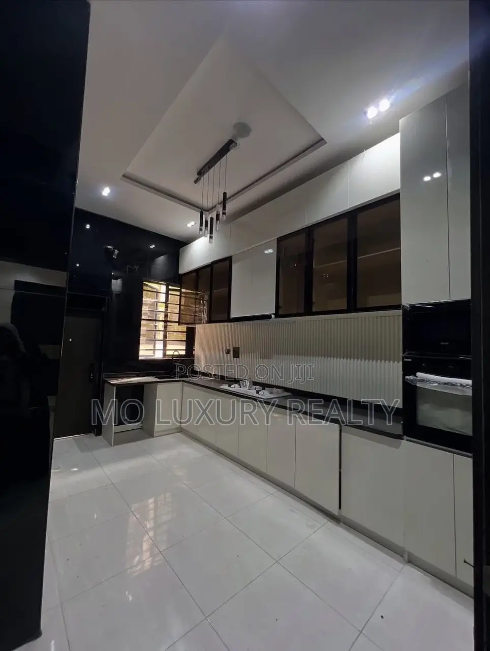 4bdrm Townhouse / Terrace in Ikate for rent