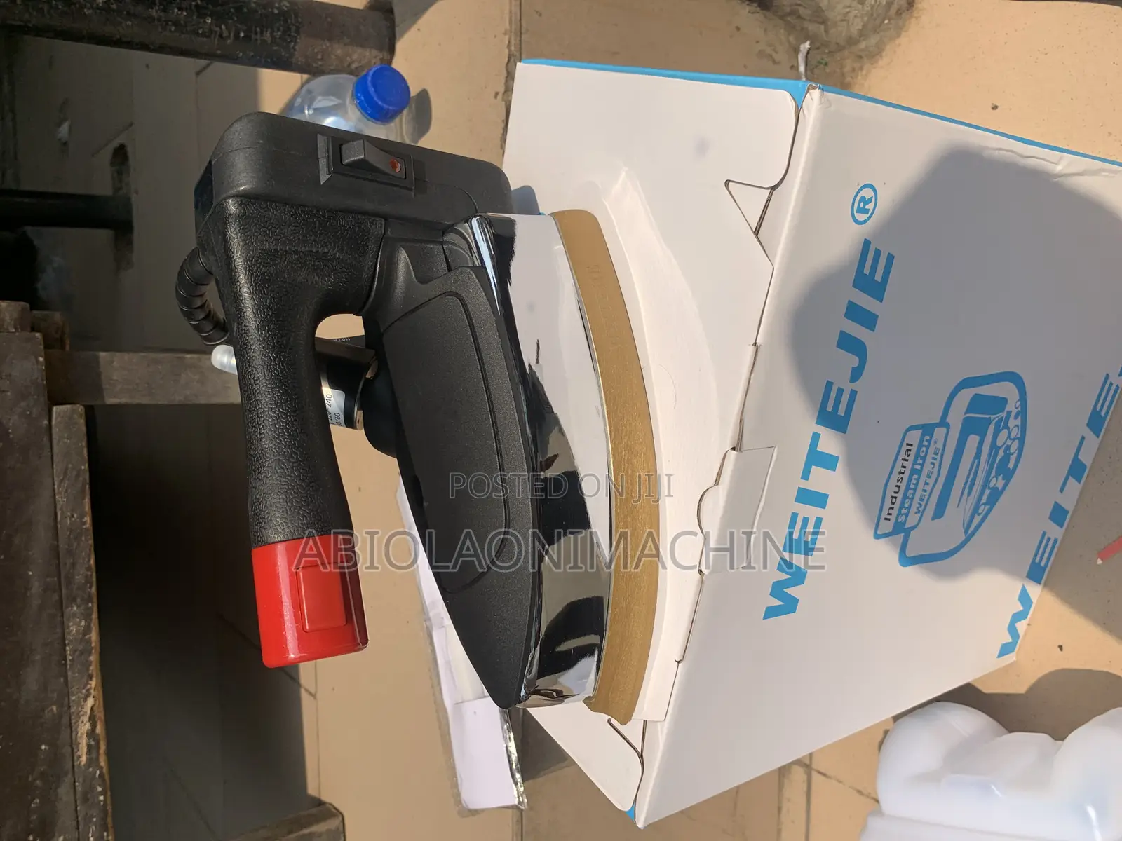 Weitejie Industrial Steam Iron – 1000w (Free Teflon Shoe Included)