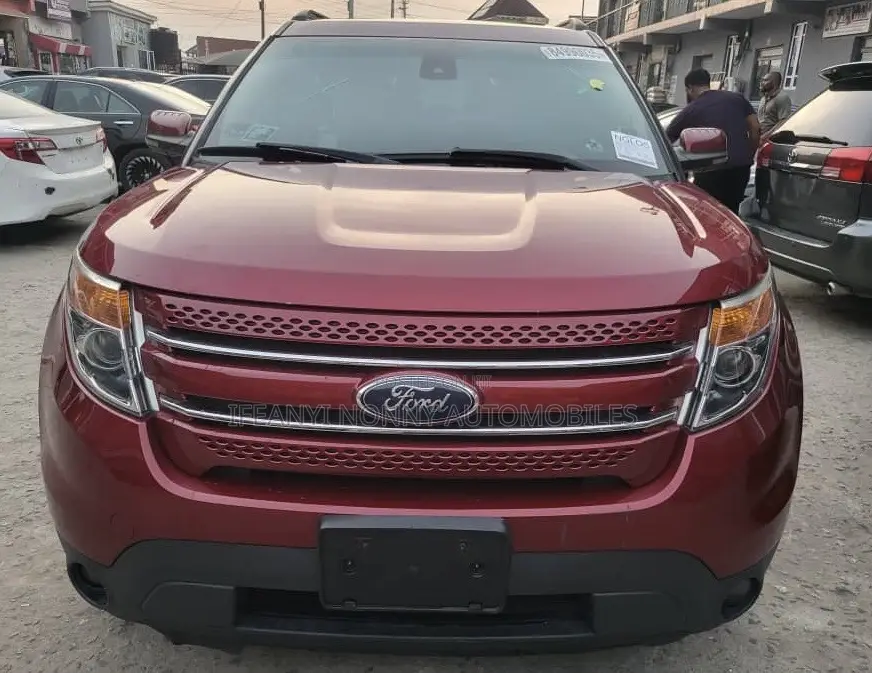 Ford Explorer XLT 4dr 4x4 (3.5L 6cyl 6A) 2012 Red