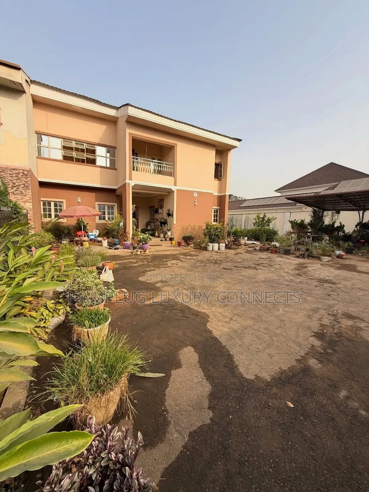 Furnished 5bdrm Duplex in Apo for sale