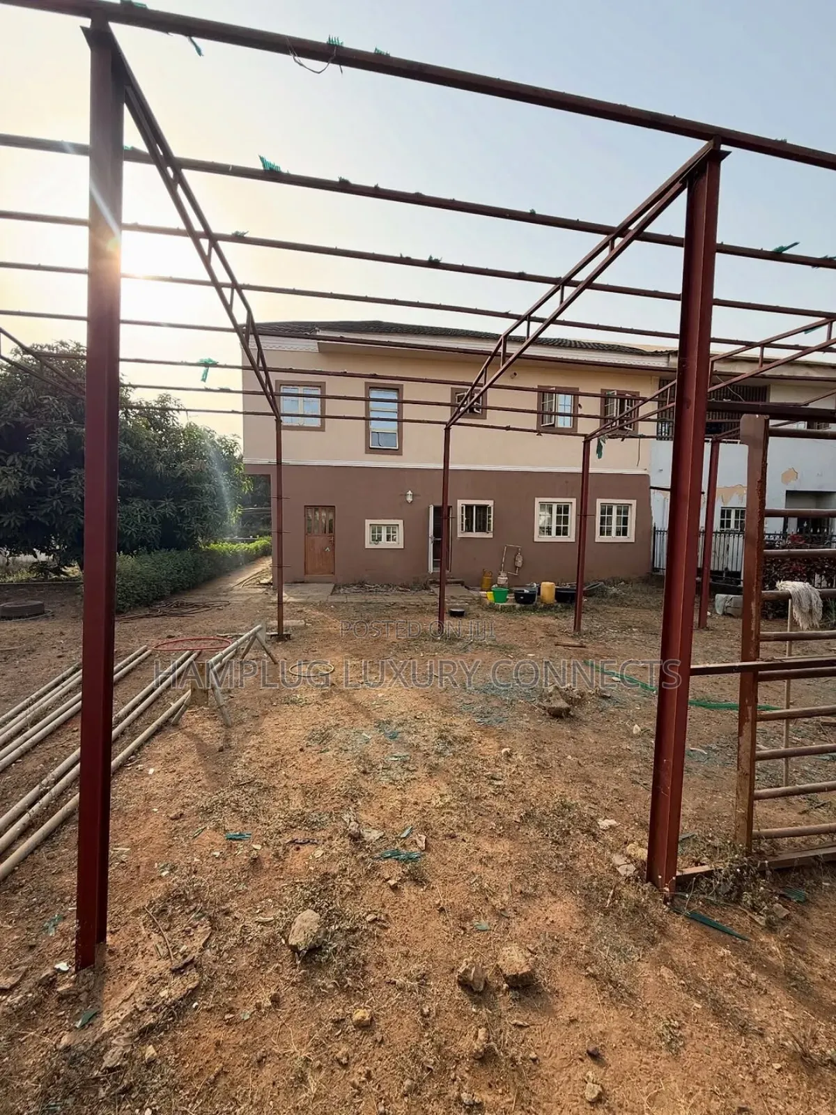 Furnished 5bdrm Duplex in Apo for sale