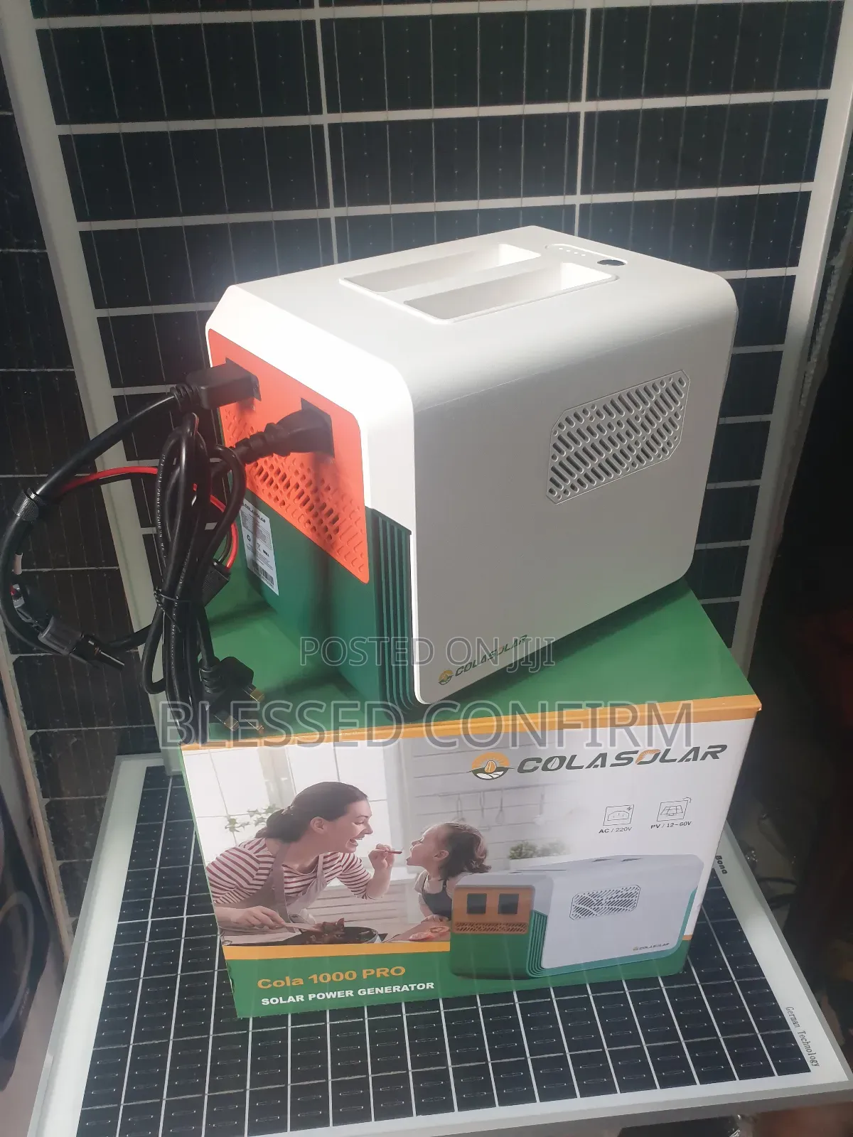 Powerful 1kwh + 300w All in One Colar Solar Generator With Solar Panel