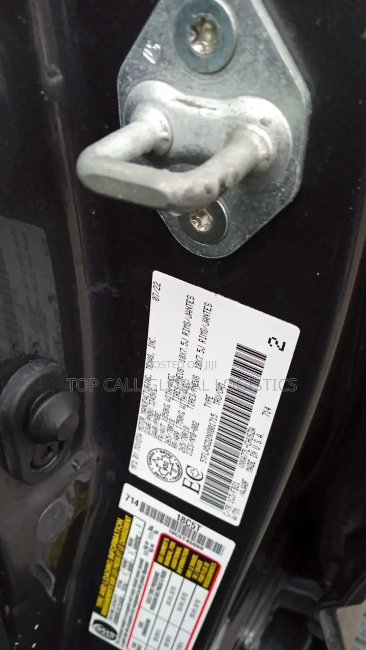 Toyota Tundra Platinum CrewMax 6.5' Bed 2023 Black
