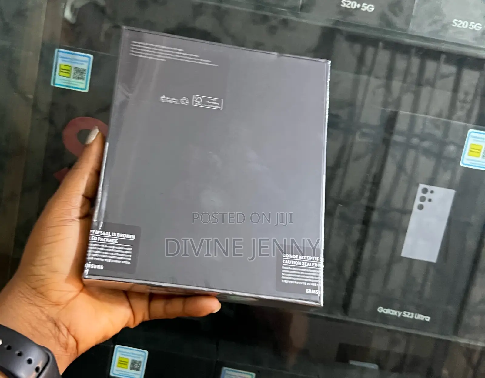 New Samsung Galaxy Z Fold4 256 GB Black