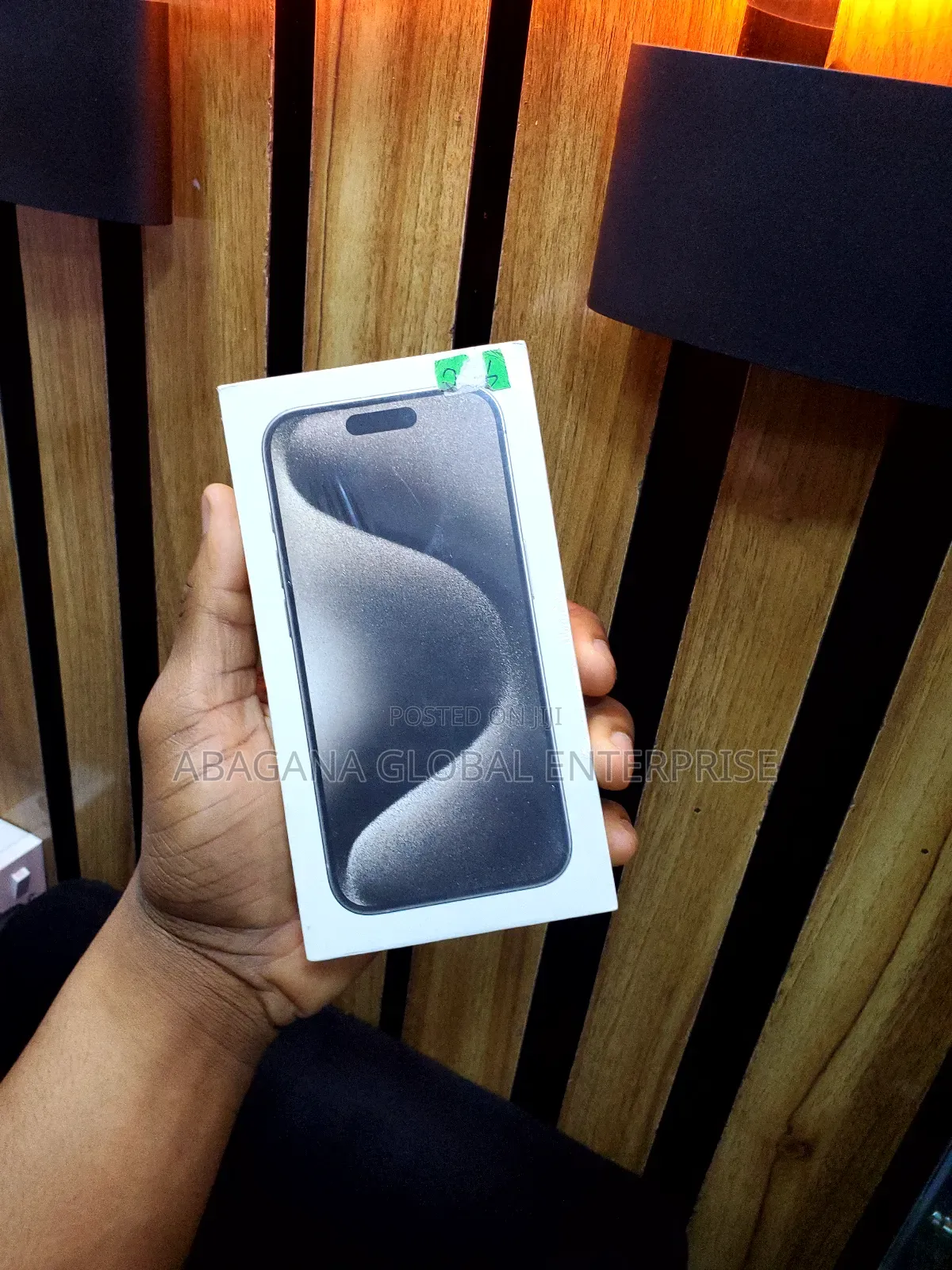 New Apple iPhone 15 Pro 256 GB Black
