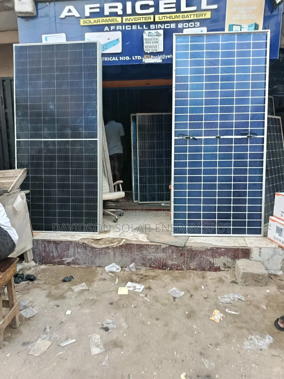 750watt Jinko Solar Panel Halfcourt