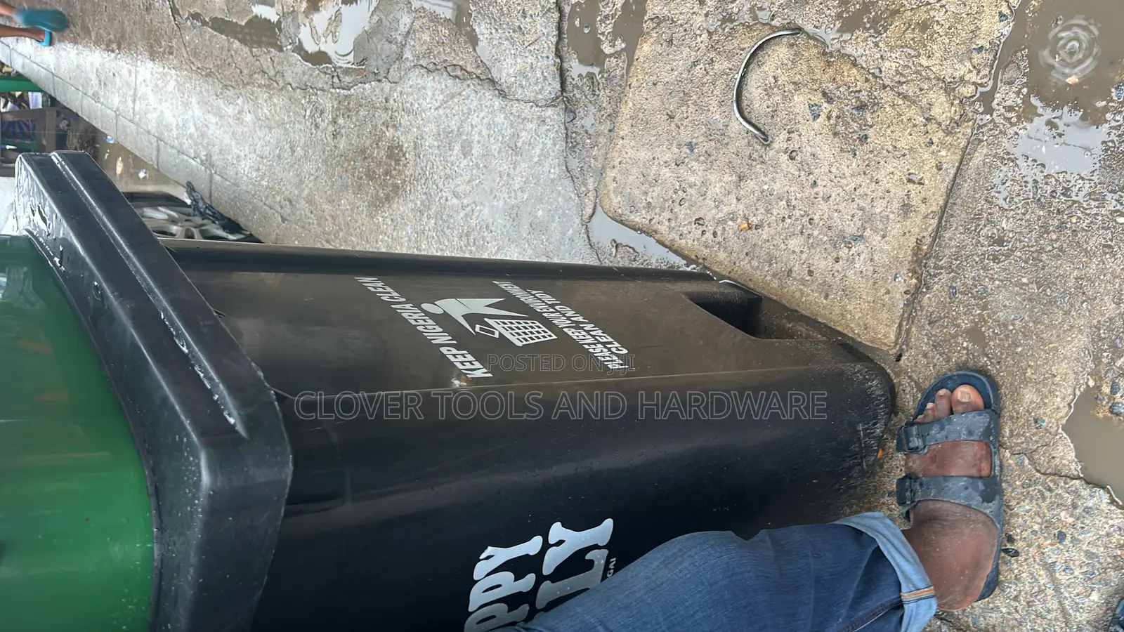 240l Plastic Waste Bin