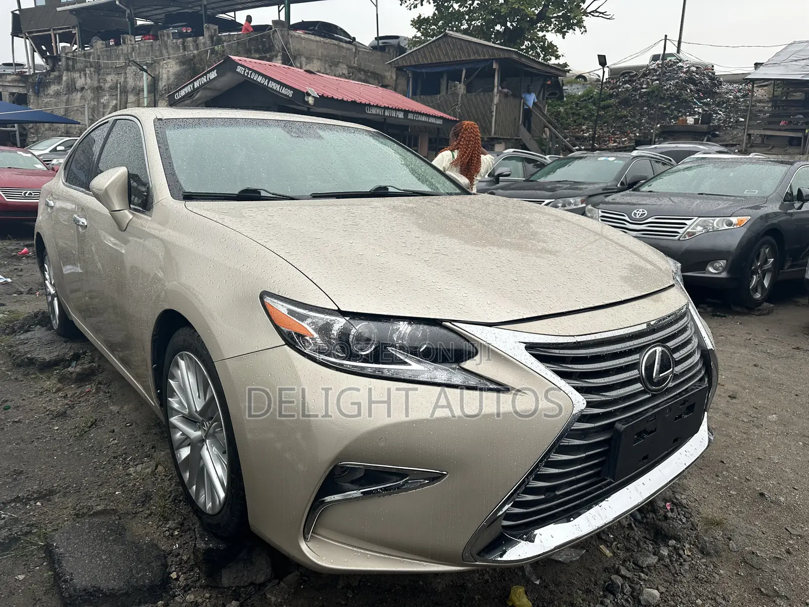 Lexus ES 350 FWD 2014 Gold