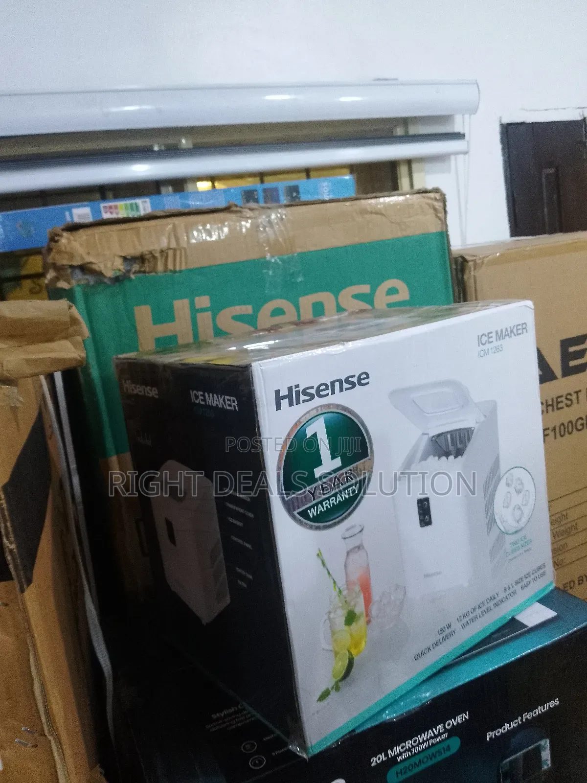 Hisense 12kg Ice Maker: Speed Ice Production for Home Hospitality