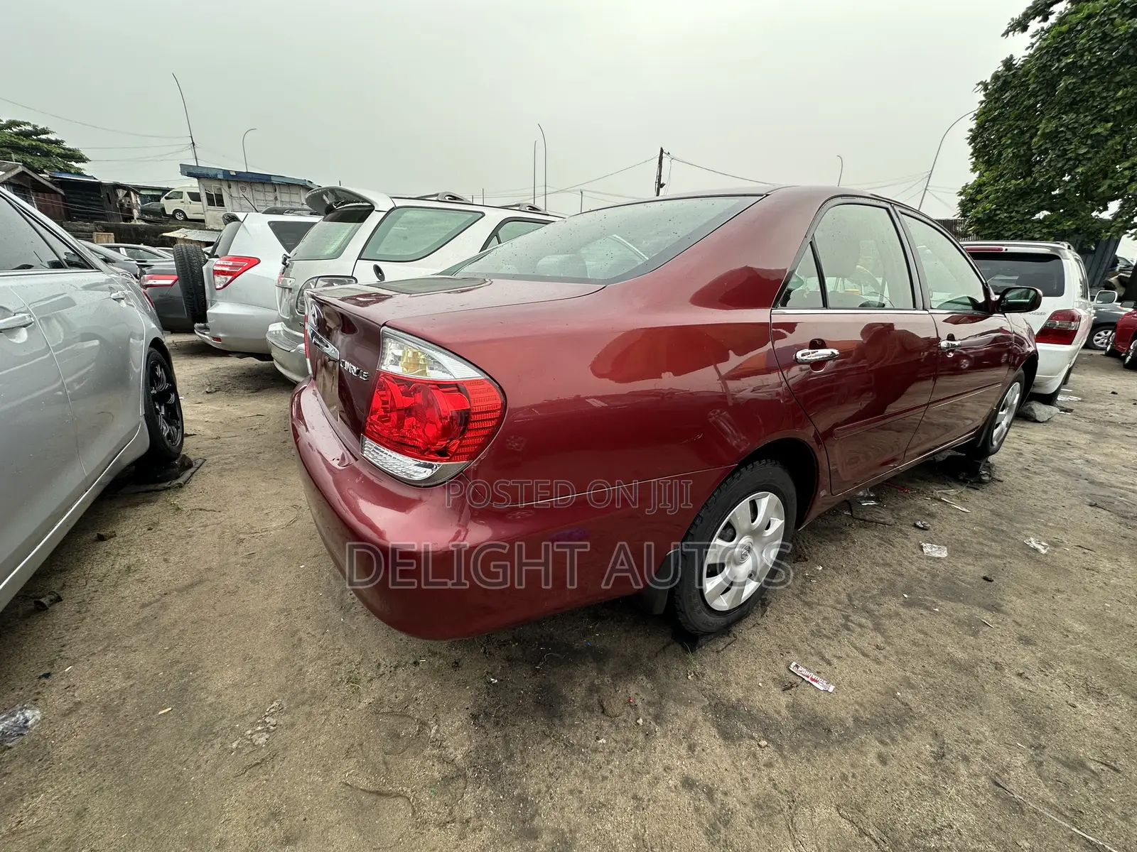 Toyota Camry LE 4dr Sedan (2.4L 4cyl 5M) 2004 Red