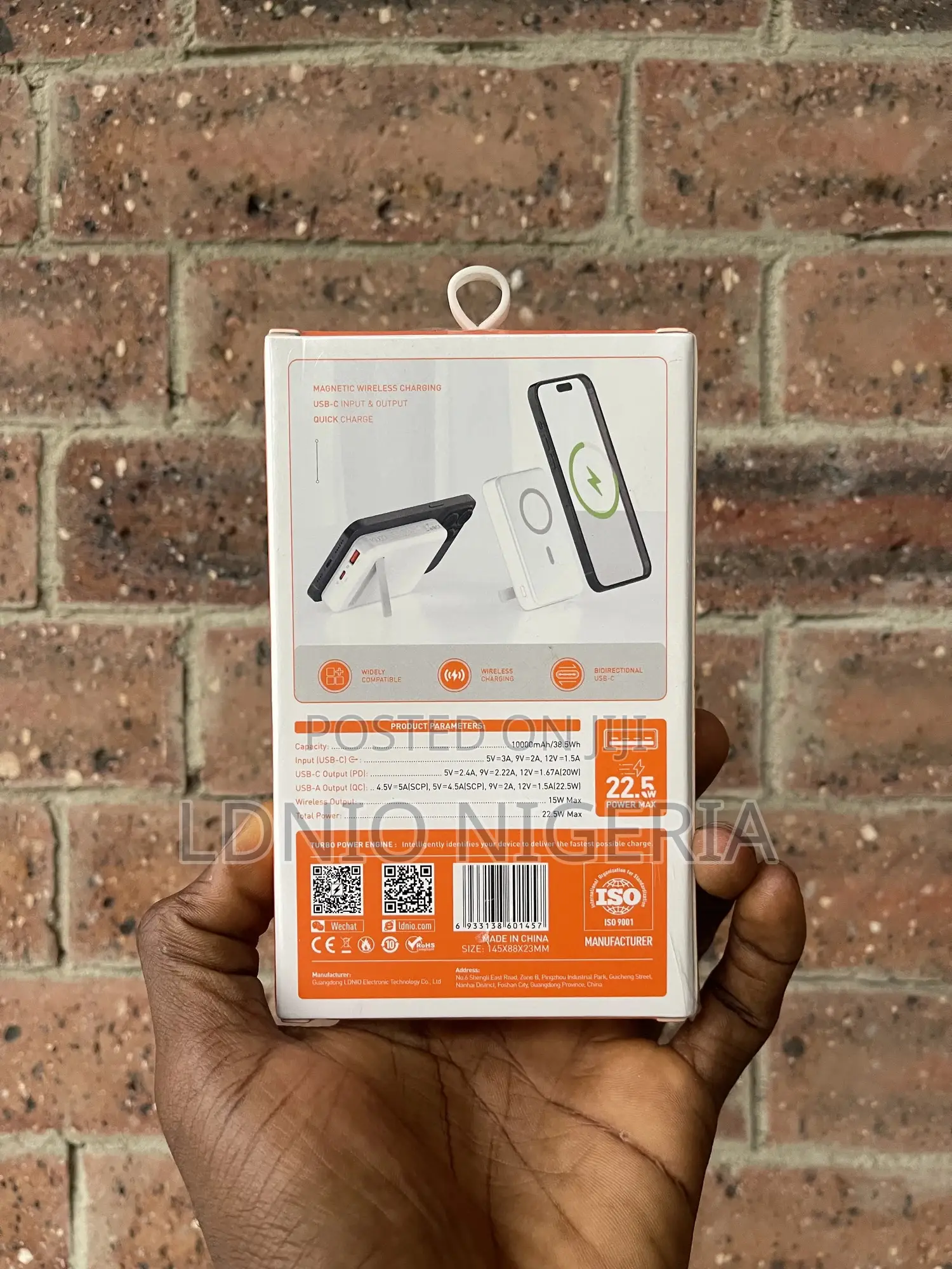 Ldnio Pq16 10,000 Mah Wireless Powerbank With Foldable Phone Stand