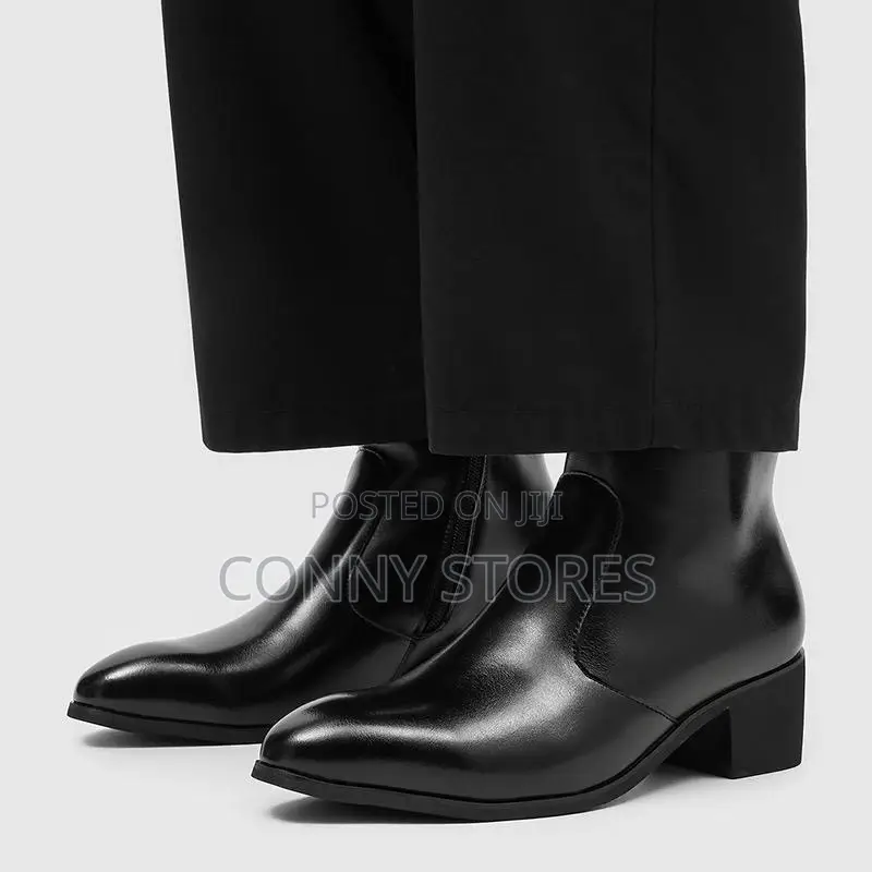Cop the Heeled Leather Ankle Boot in Black*