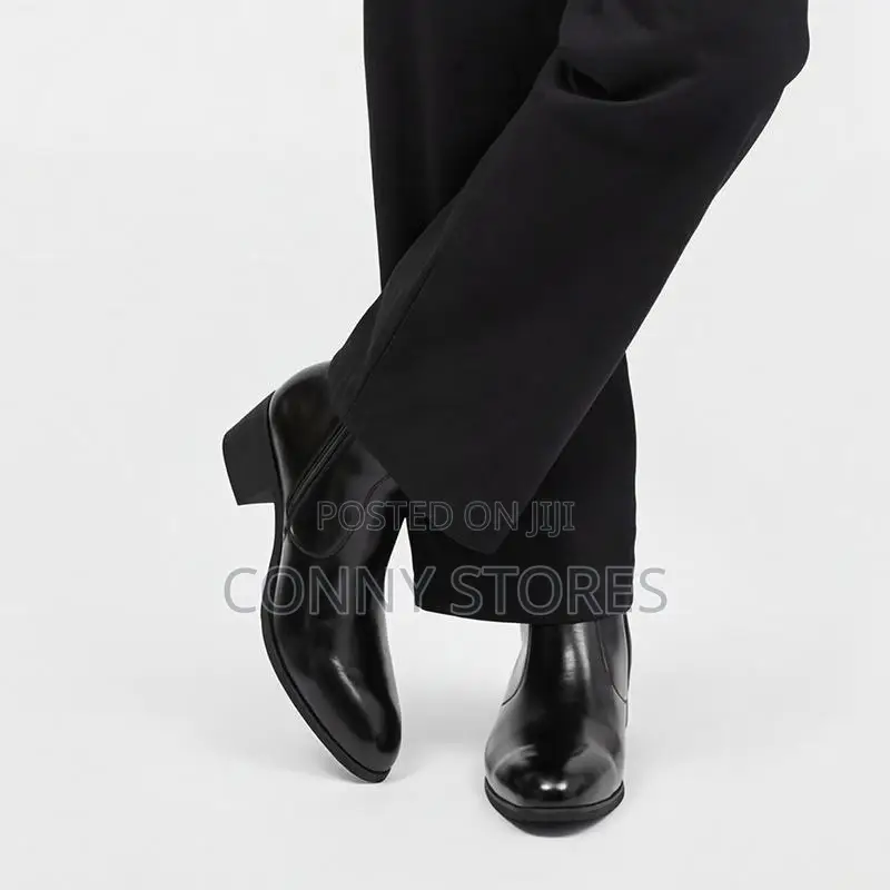 Cop the Heeled Leather Ankle Boot in Black*