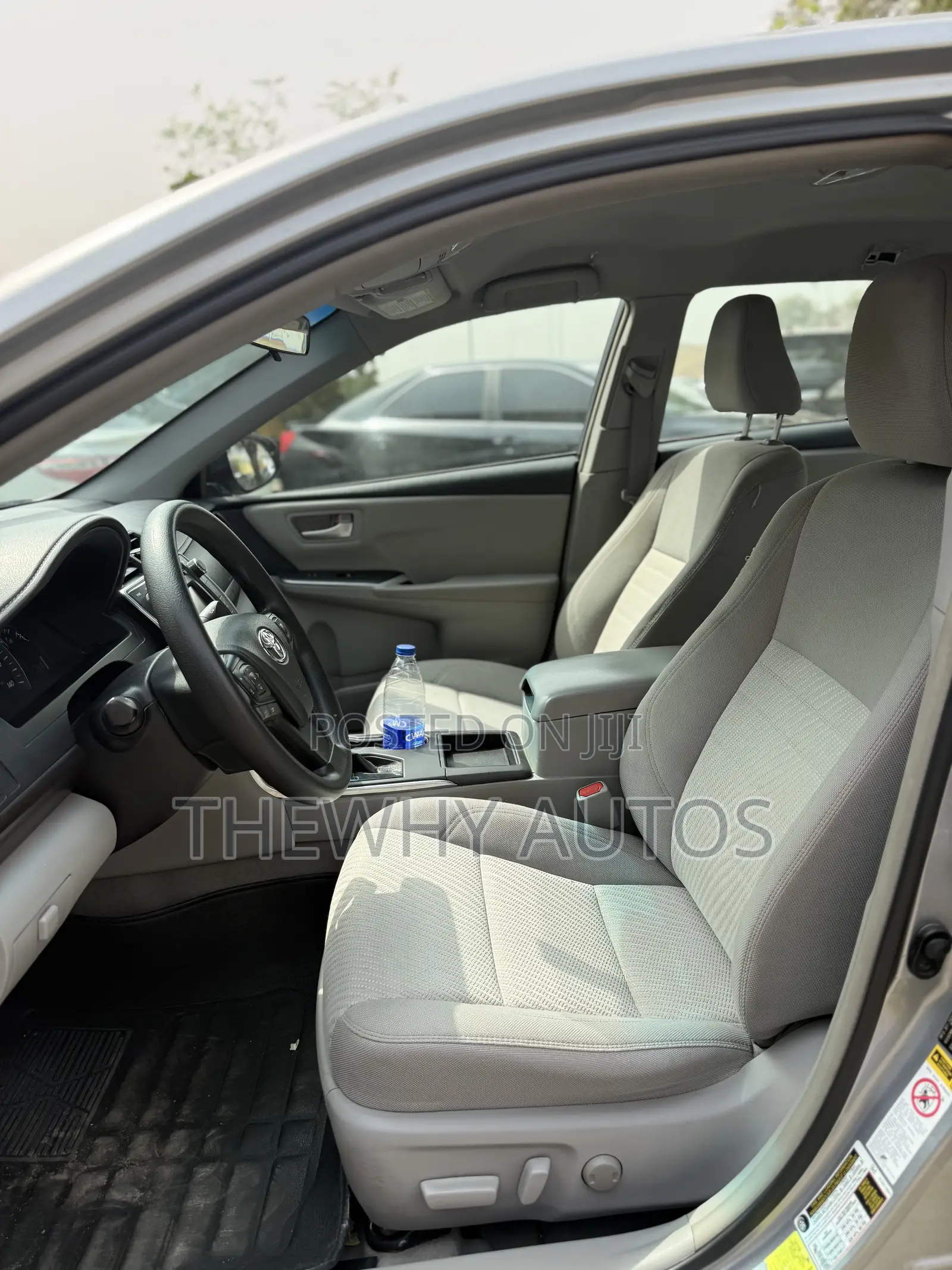 Toyota Camry SE 4dr Sedan (2.5L 4cyl 6A) 2015 Silver