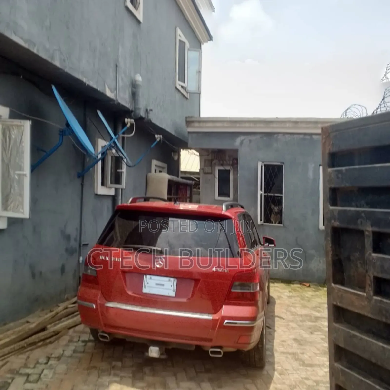 3bdrm Block of Flats in Benin City for sale