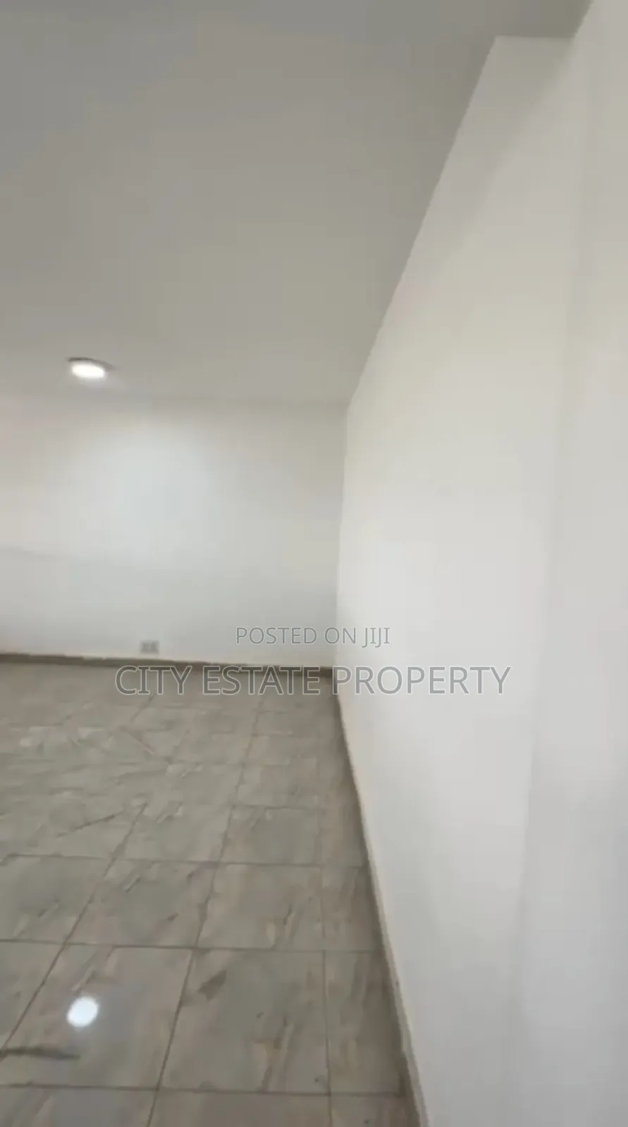 *Direct Brief!* *120sqm* Open Office Space for Rent.