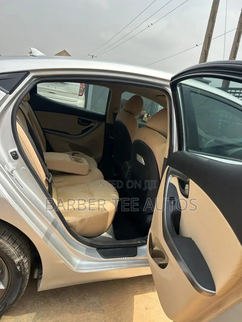Hyundai Elantra 2014 Silver