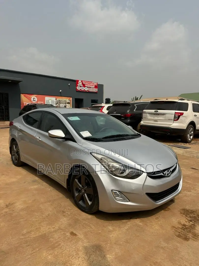Hyundai Elantra 2014 Silver