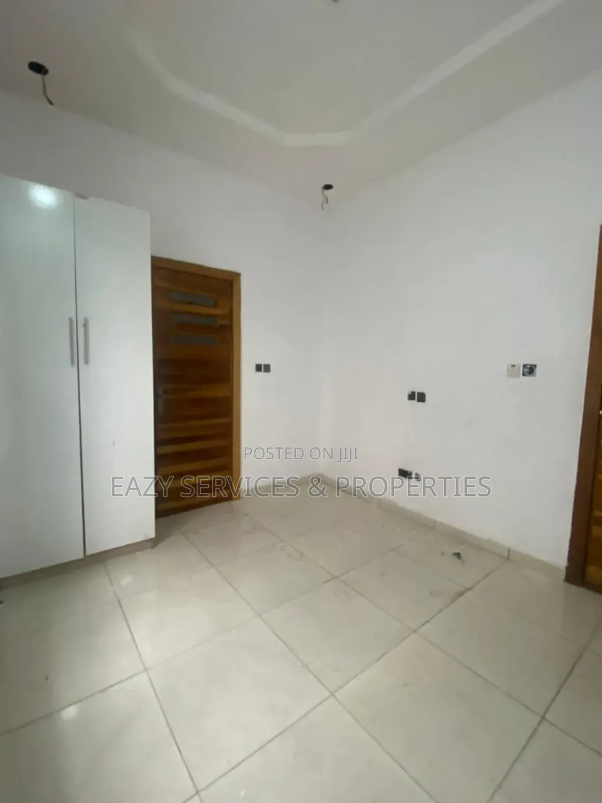 1bdrm Shared Apartment in Gated And Secured, Osapa london for rent