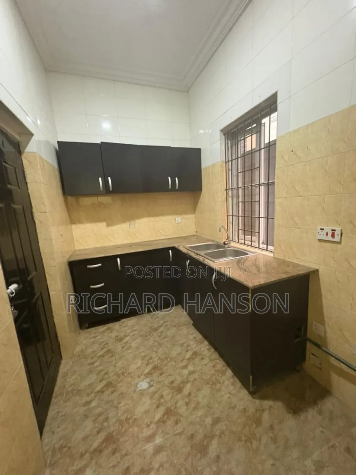 2bdrm Apartment in Secured Estate, Lekki for rent