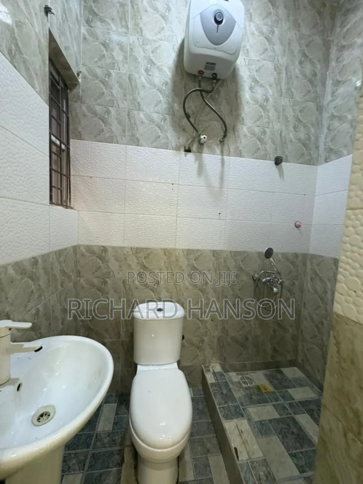 2bdrm Apartment in Secured Estate, Lekki for rent